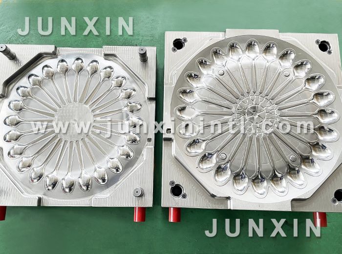 multi cavity plastic cutlery spoon mould