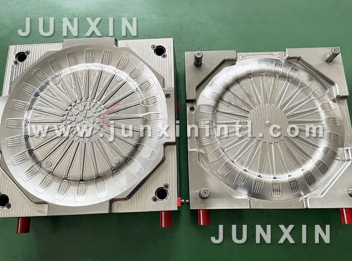 multi cavity plastic cutlery fork mould