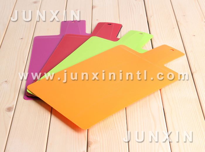 folding cutting board