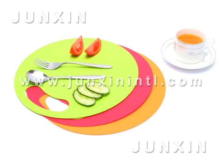 round cutting board