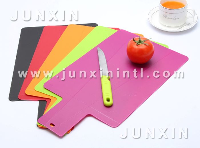 folding cutting board