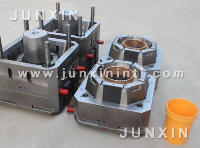 round paint bucket mould