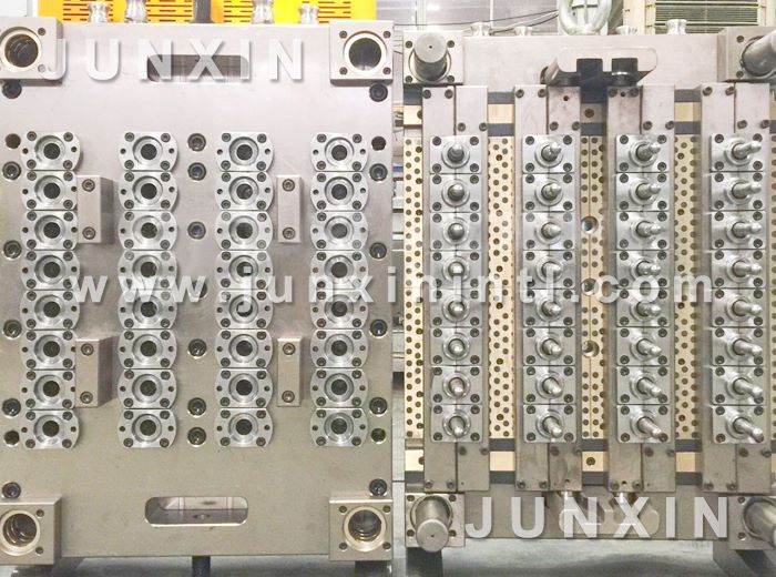 PET preform mould
